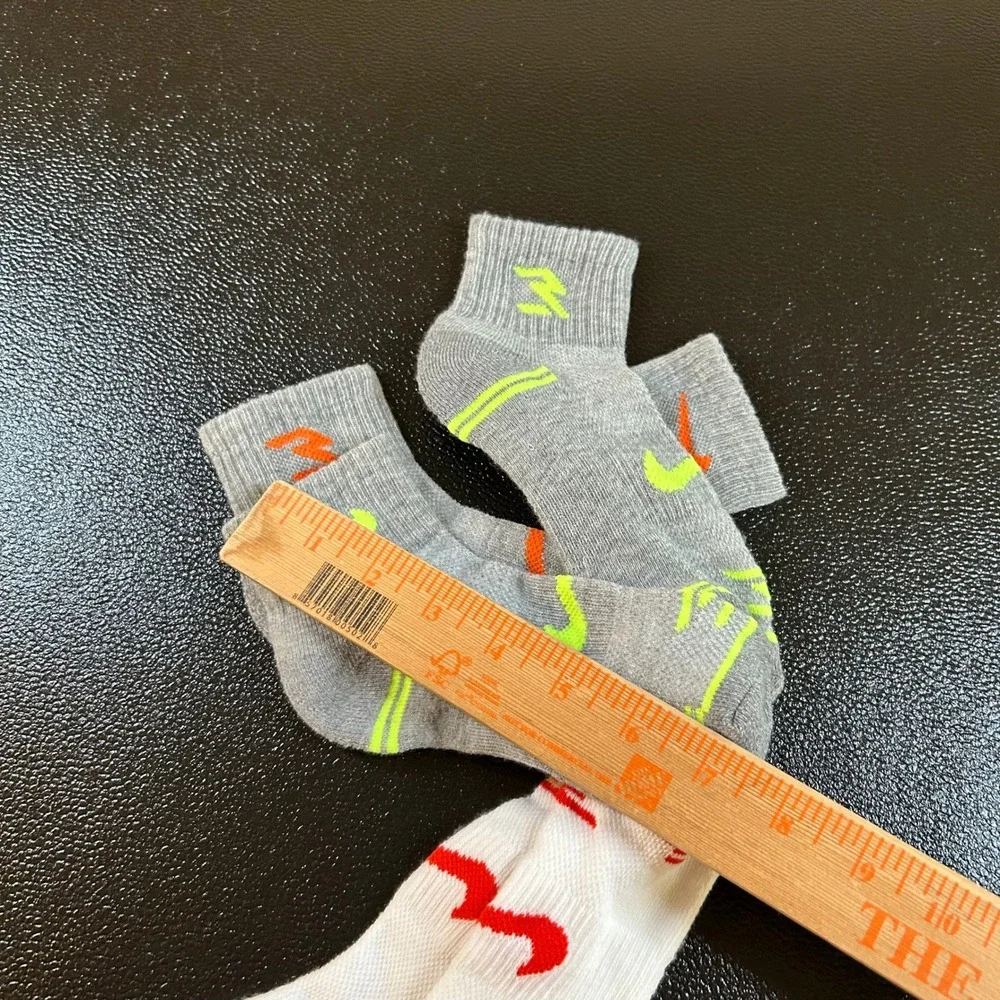 Nike‎ Kids Socks 3 Pair Gray White Red Orange Green Ankle Athletic One Size